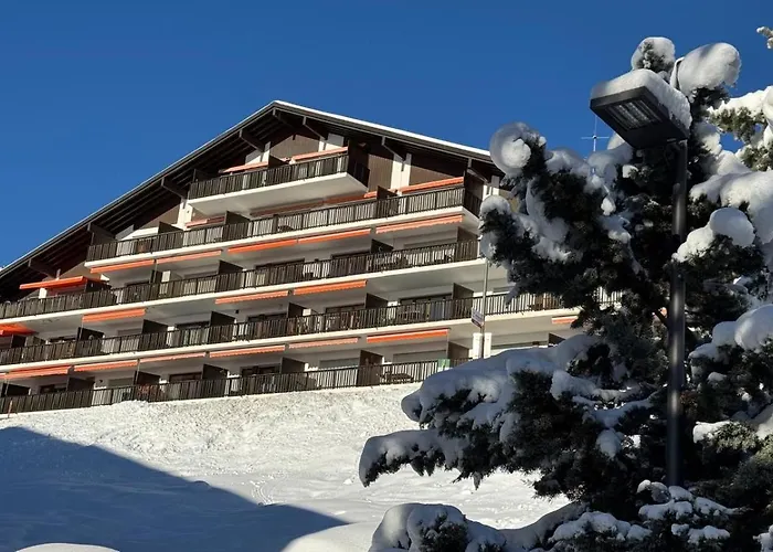 Montana Spacious 80m2 With Stunning View & Bus Stop Outside Apartment Crans-Montana