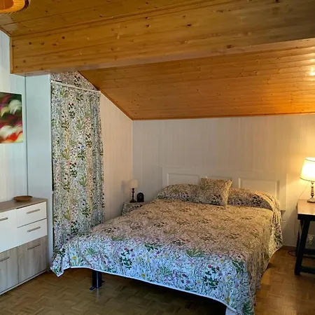 Lägenhet Montana Spacious 80m2 With Stunning View & Bus Stop Outside Crans-Montana
